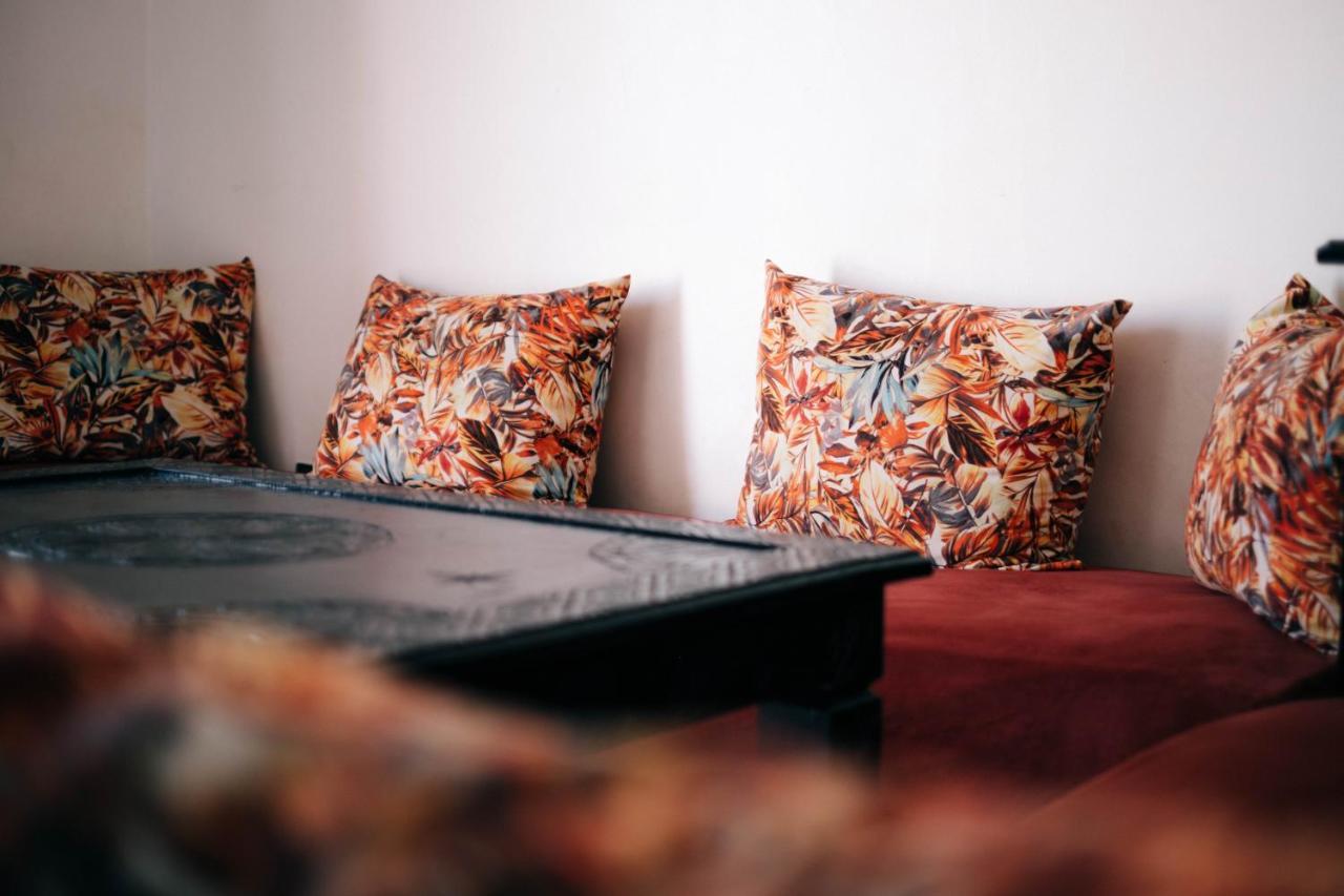 Apart Hotel Larbi Marrakesz Zewnętrze zdjęcie